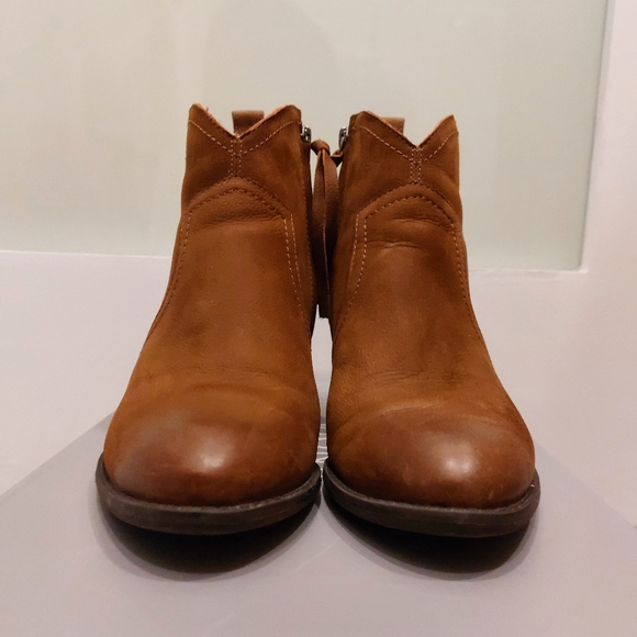 Vionic Nubuck Raina Ankle Booties - Picture 3 of 11